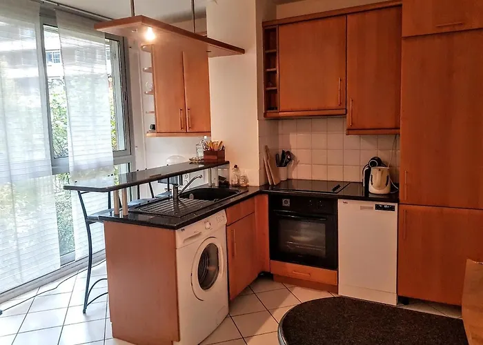 Charming - Eiffel Tower Appartement Parijs